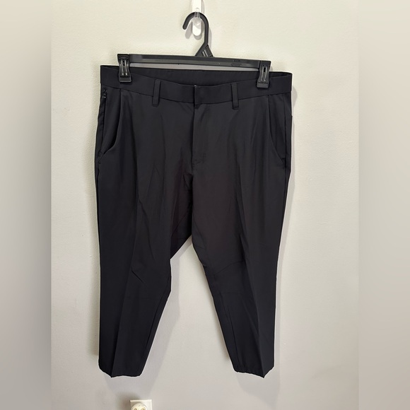 Fabletics The Only Pants Classic Fit Men’s Business Casual Black Size 34x32 - Picture 7 of 16